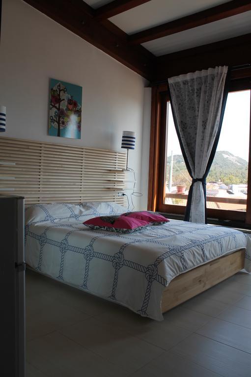 Il Caimano B & B, Con Piscina Dal 13 Luglio Al 31 Agosto Vulcano  Chambre photo