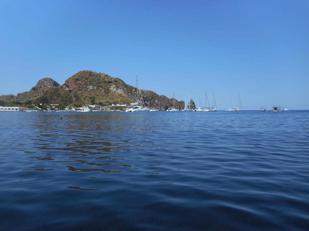 Il Caimano B & B, Con Piscina Dal 13 Luglio Al 31 Agosto Vulcano  Extérieur photo